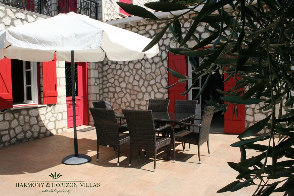 Harmony And Horizon Villas Athanion Exterior photo