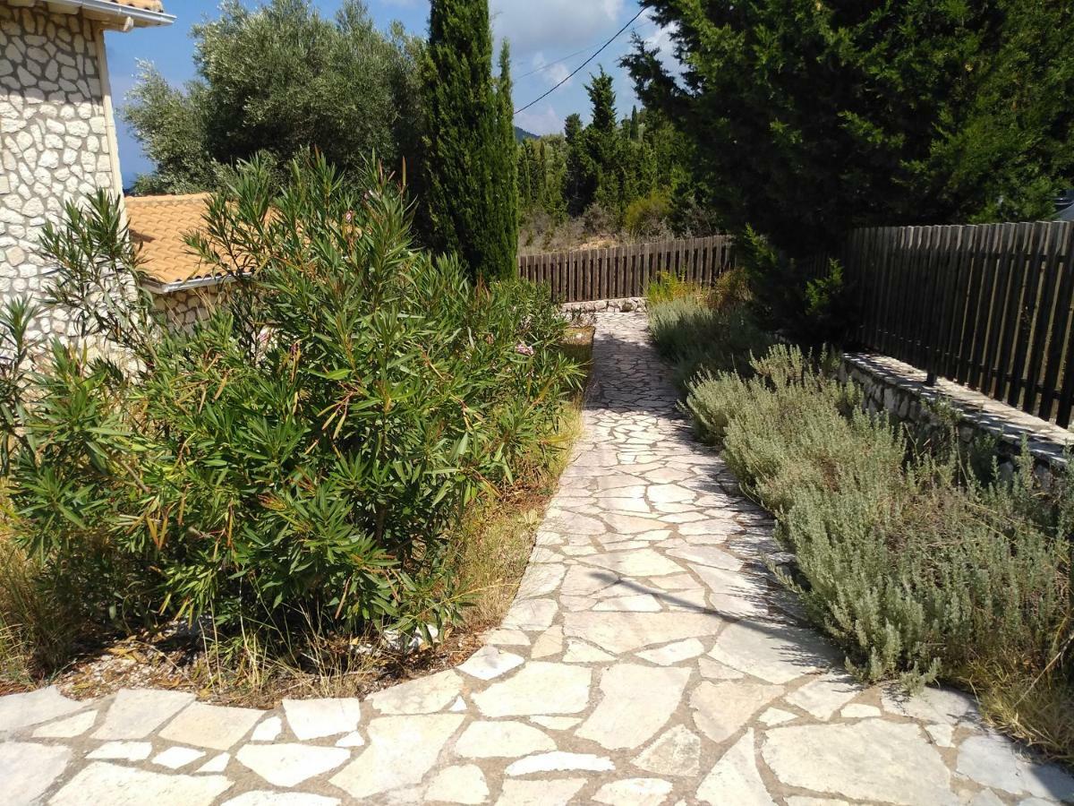 Harmony And Horizon Villas Athanion Exterior photo